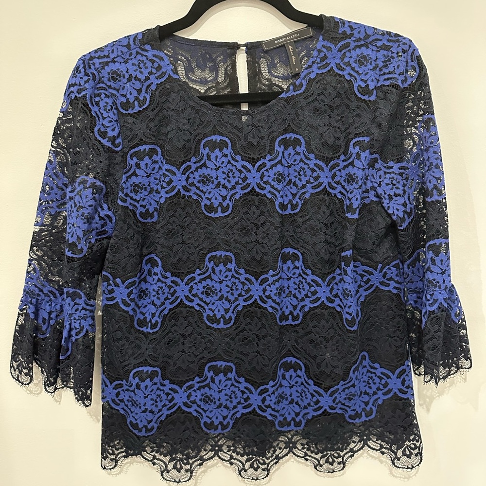 BCBG MAXAZRIA NWOT Lace Top Size Small